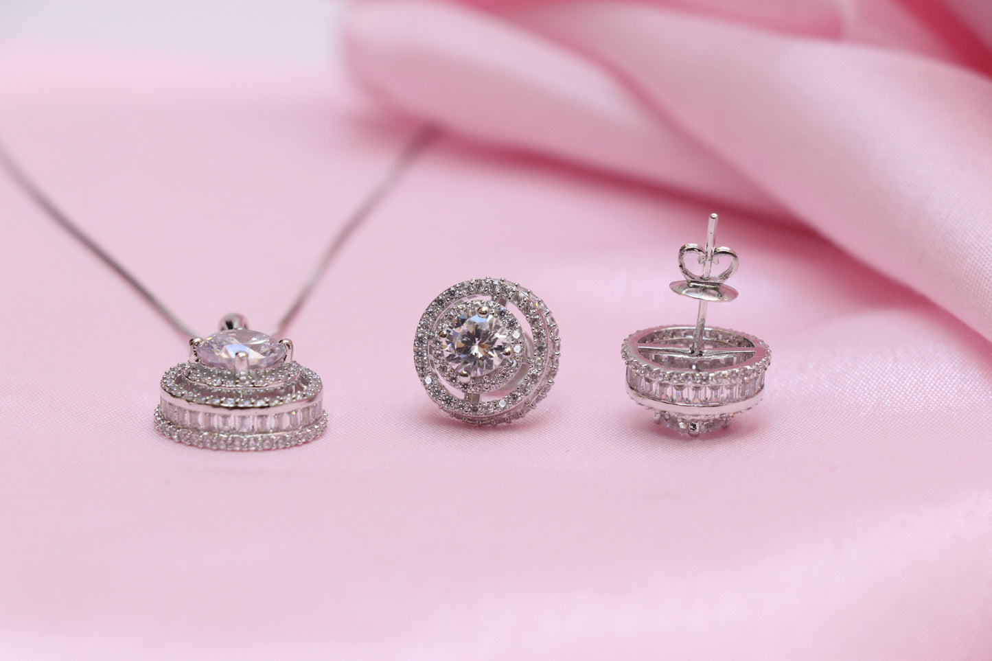 Silver Solitaire Pendant Set