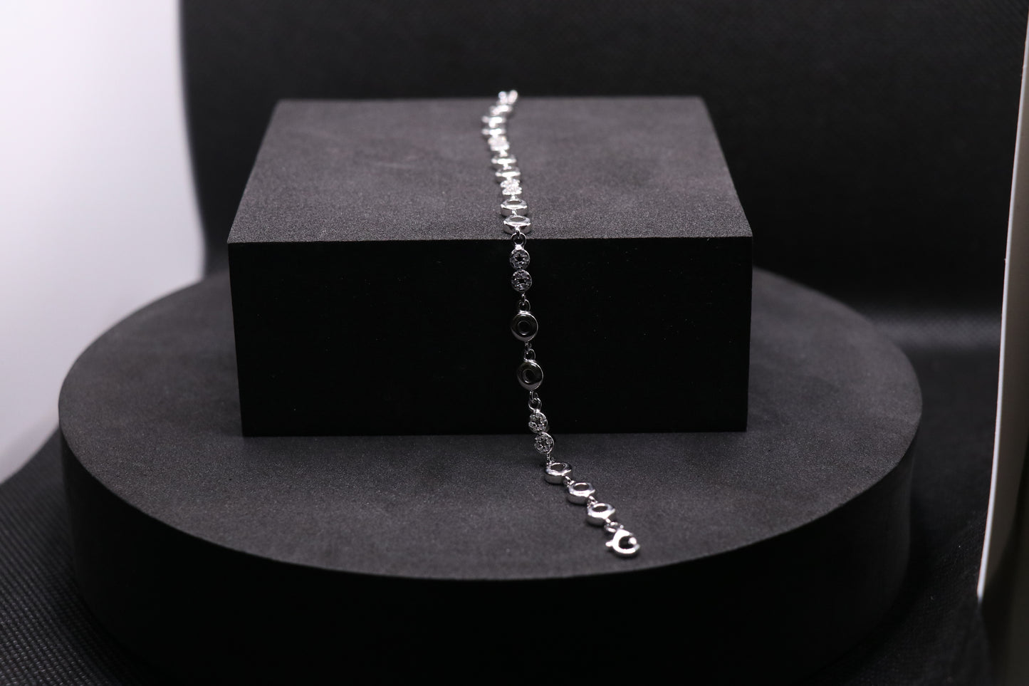 8 number Chain Bracelet