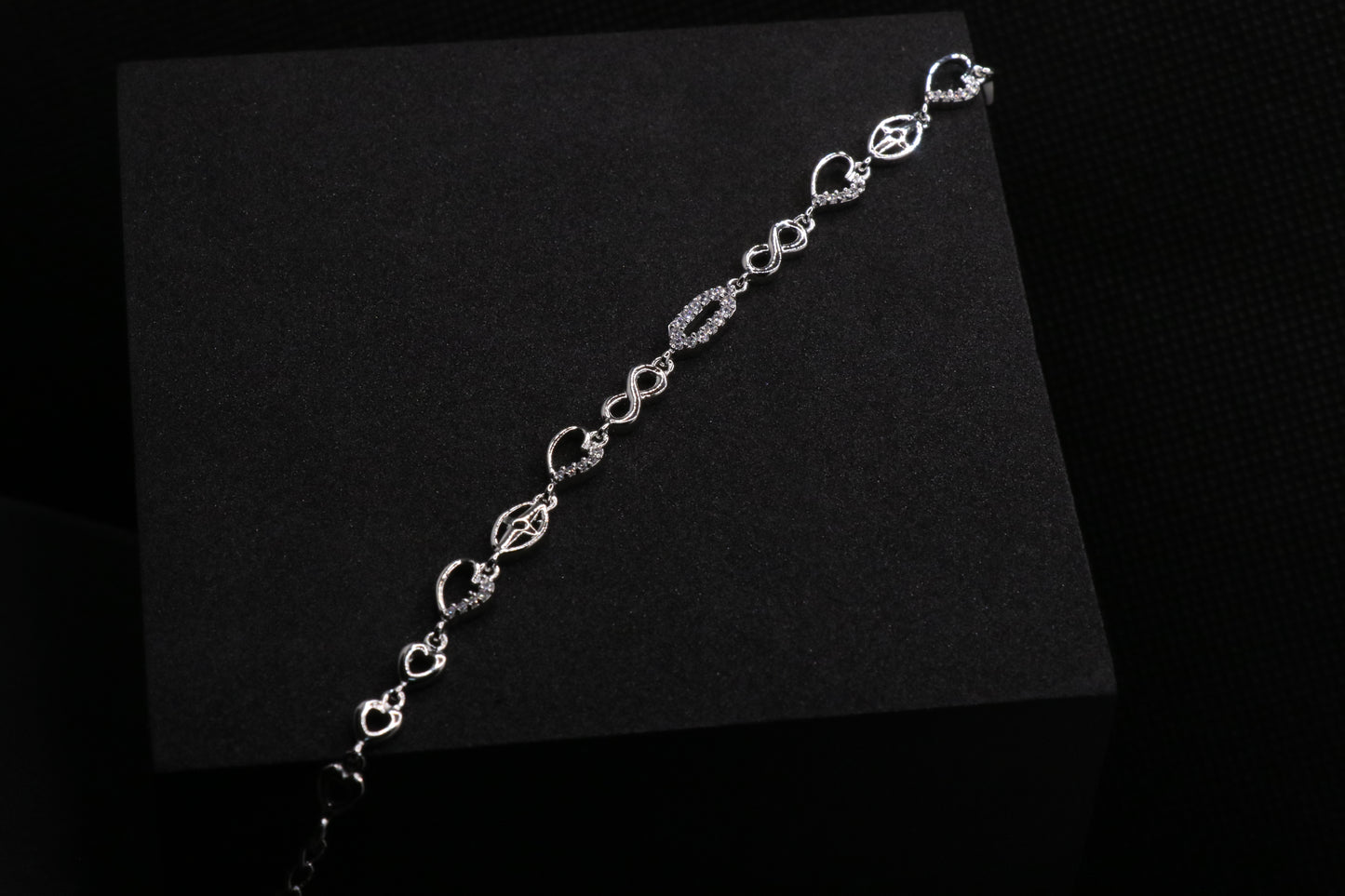 Infinity with hearts Silver Chain Bracelet