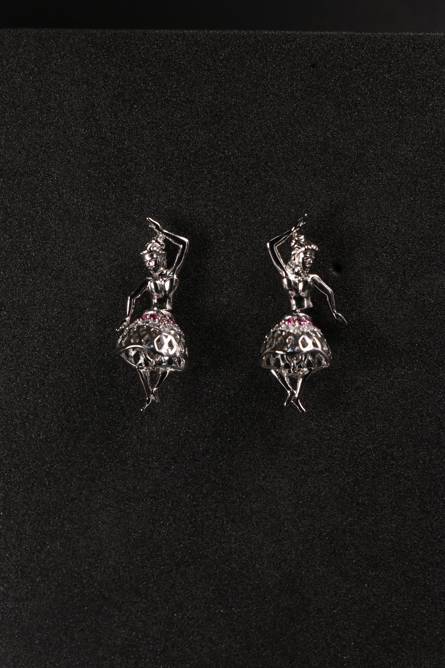 Angel Silver Minimal Drop Earring