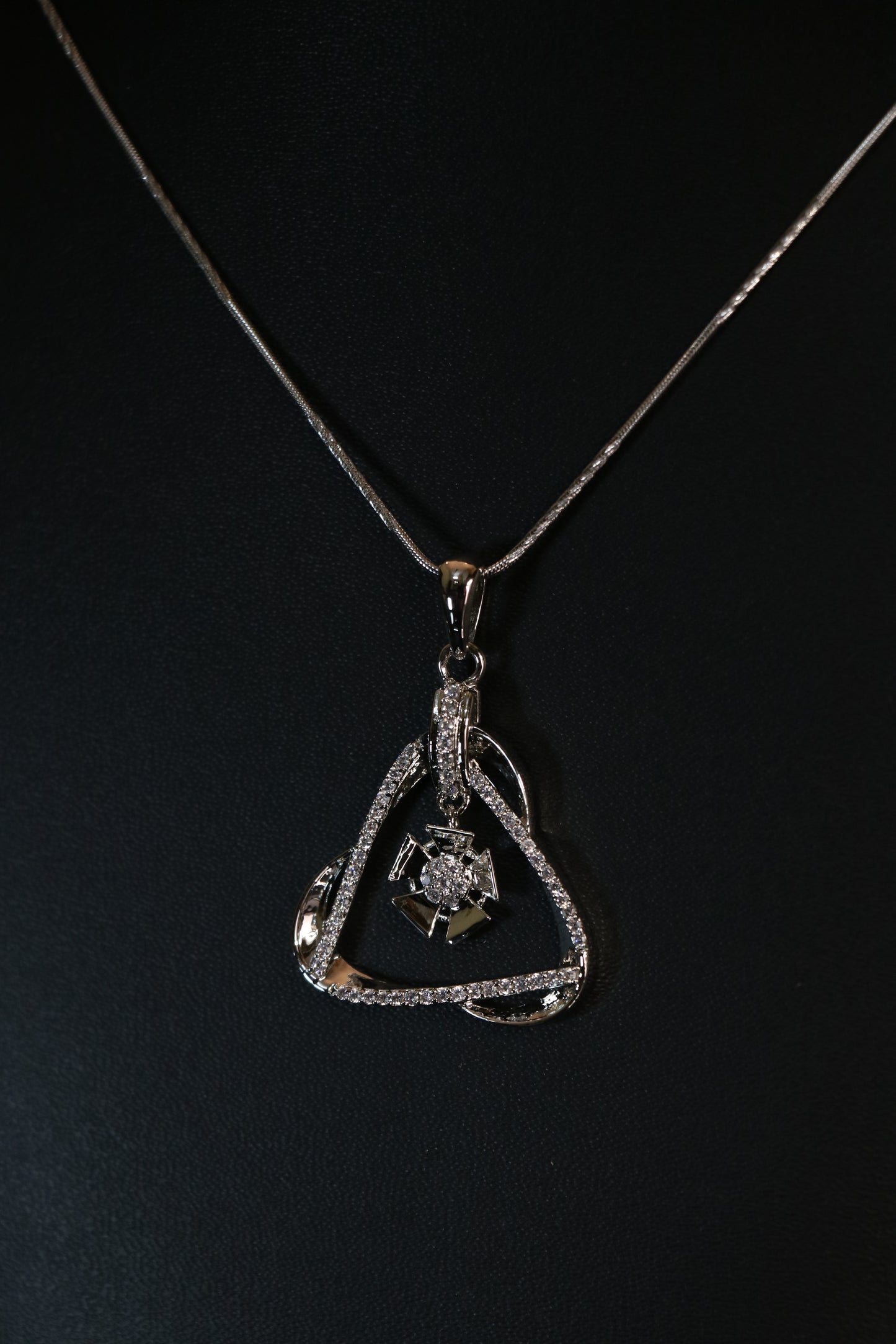 Twisted Silver Pendant Set