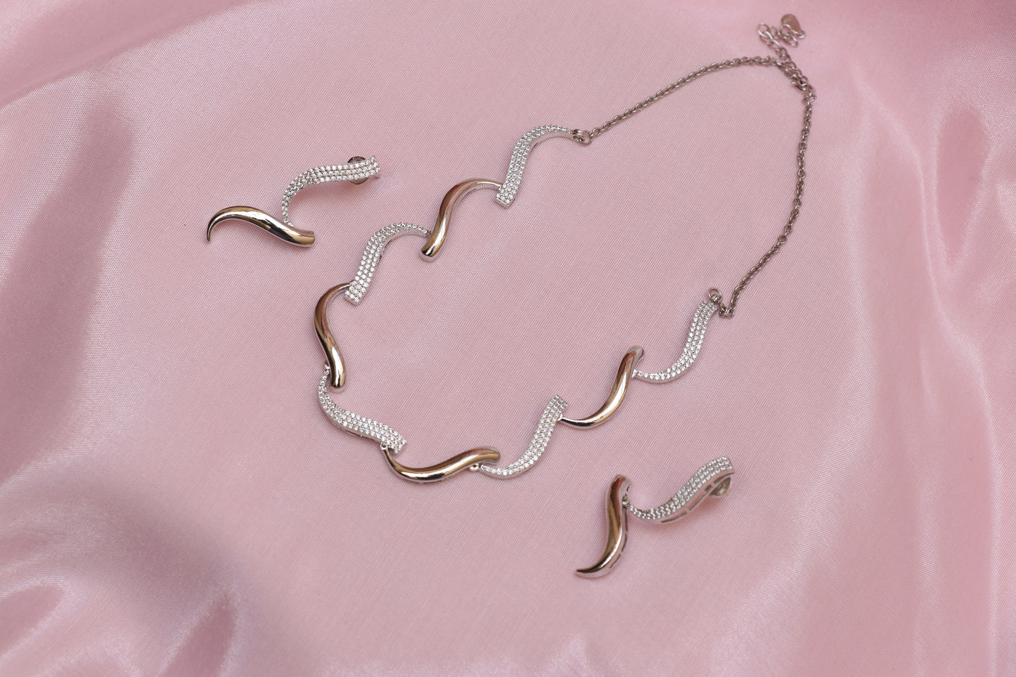 Waves Micro Studded Premium Necklace Set