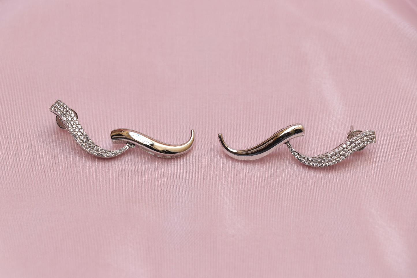 Waves Micro Studded Premium Necklace Set