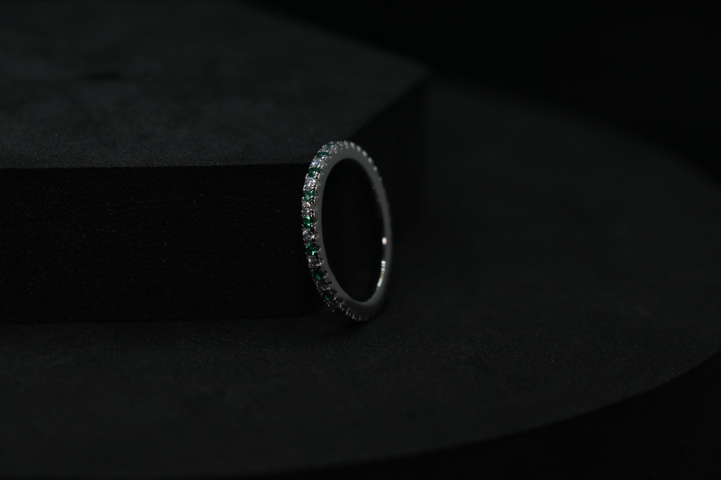 Green And White Gemstone Silver Ring