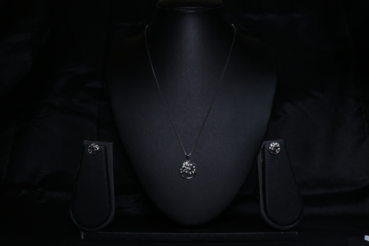 Magical Tree Pendant Set