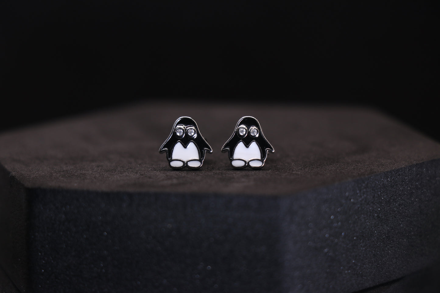 Black Penguin Silver Stud