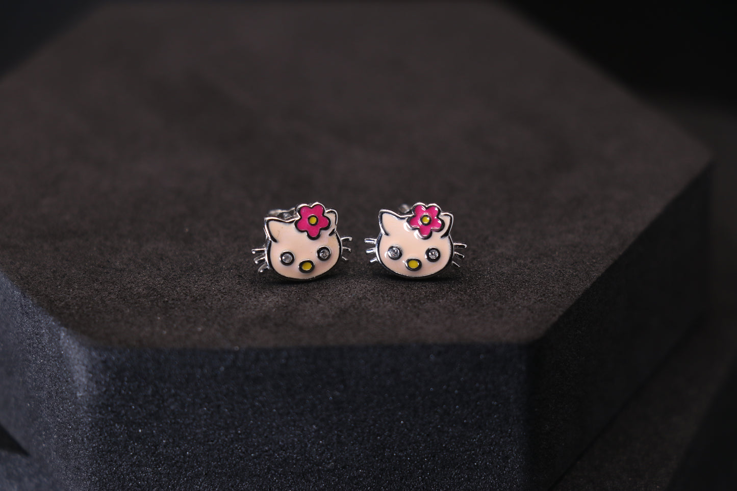 Kitty Silver Stud
