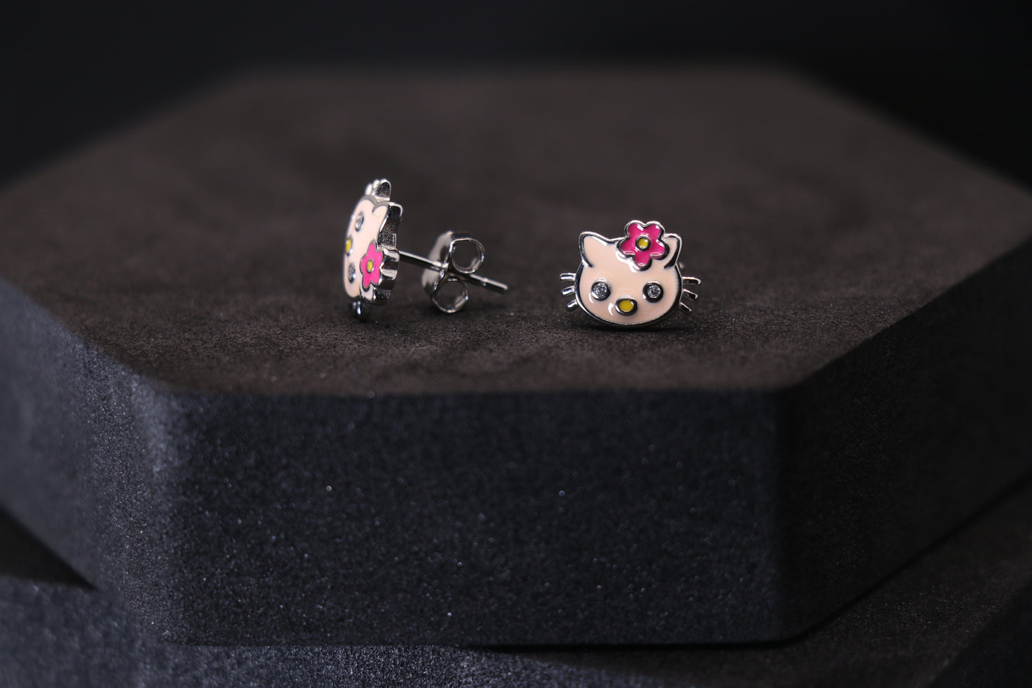 Kitty Silver Stud