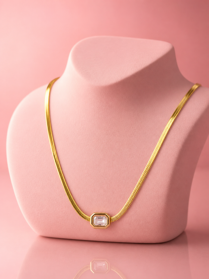 Solitaire Minimal Pendant