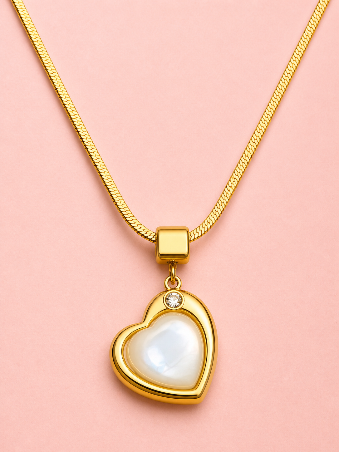 White Heart Minimal Pendant
