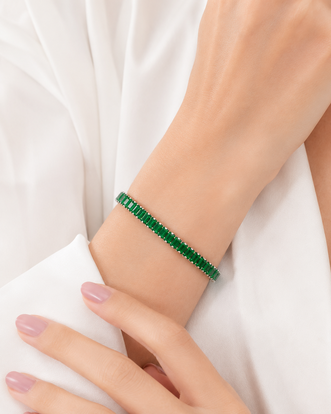 Emerald Demi-Fine Chain Bracelet