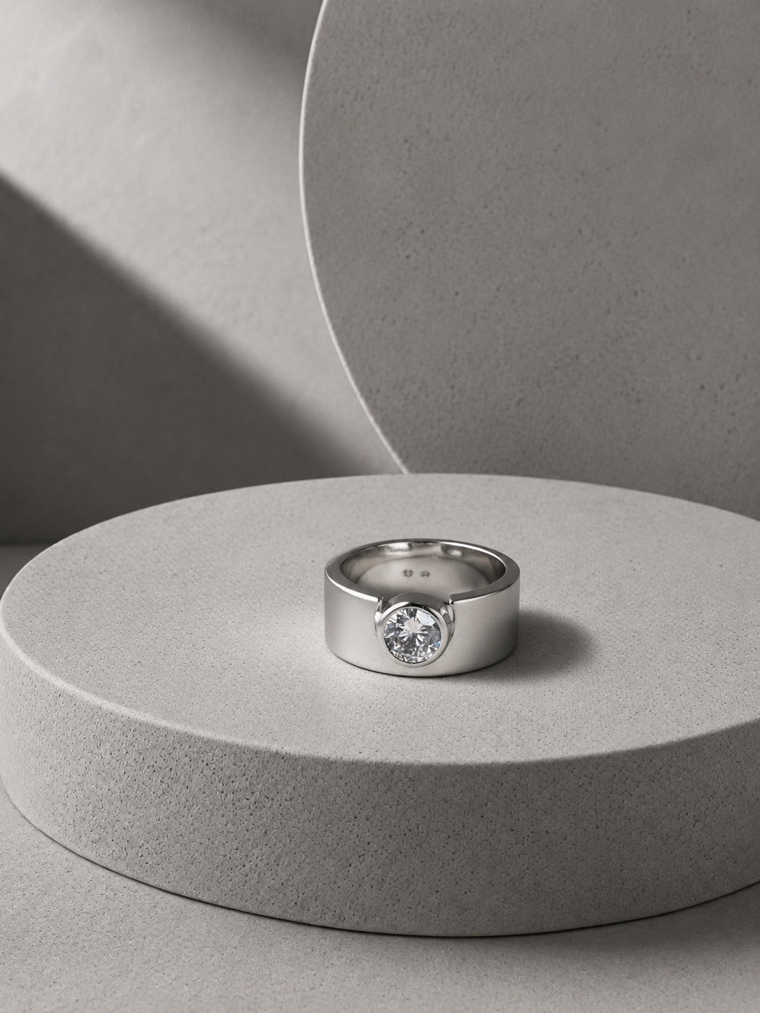 Solitaire Mat Silver Ring