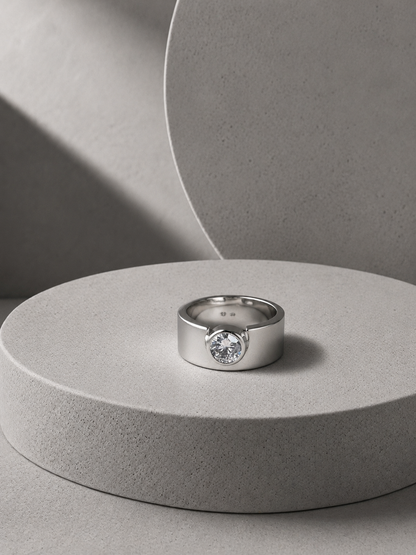 Solitaire Mat Silver Ring