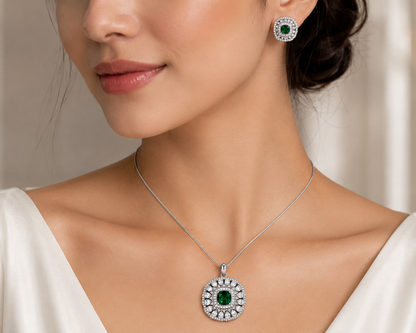 Emerald Majesty Pendant Set