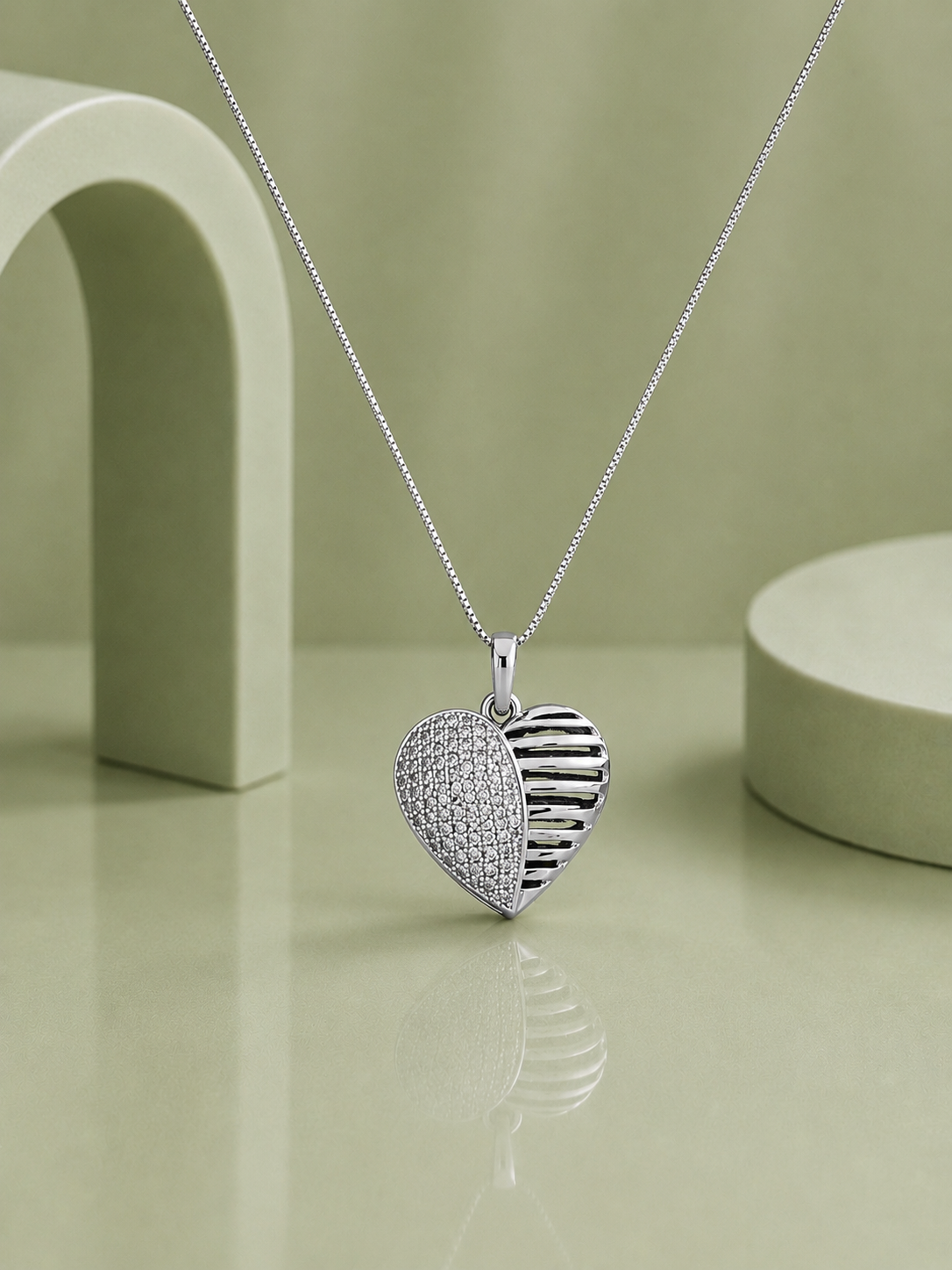 Line Heart Pendant Set