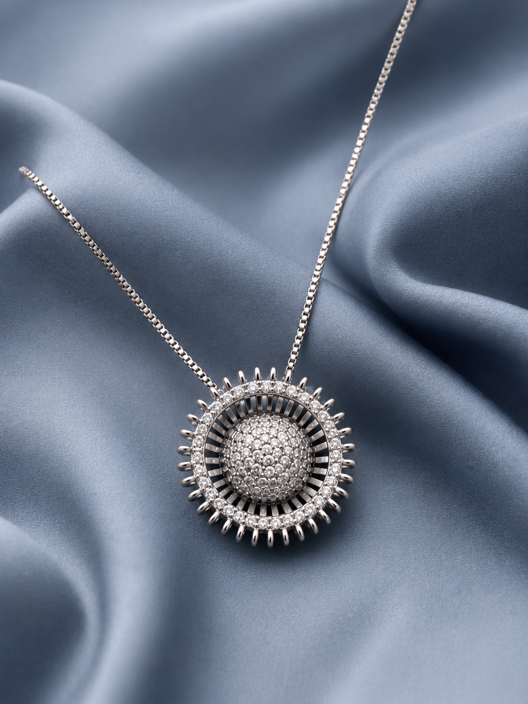 Premium Round Pendant Set