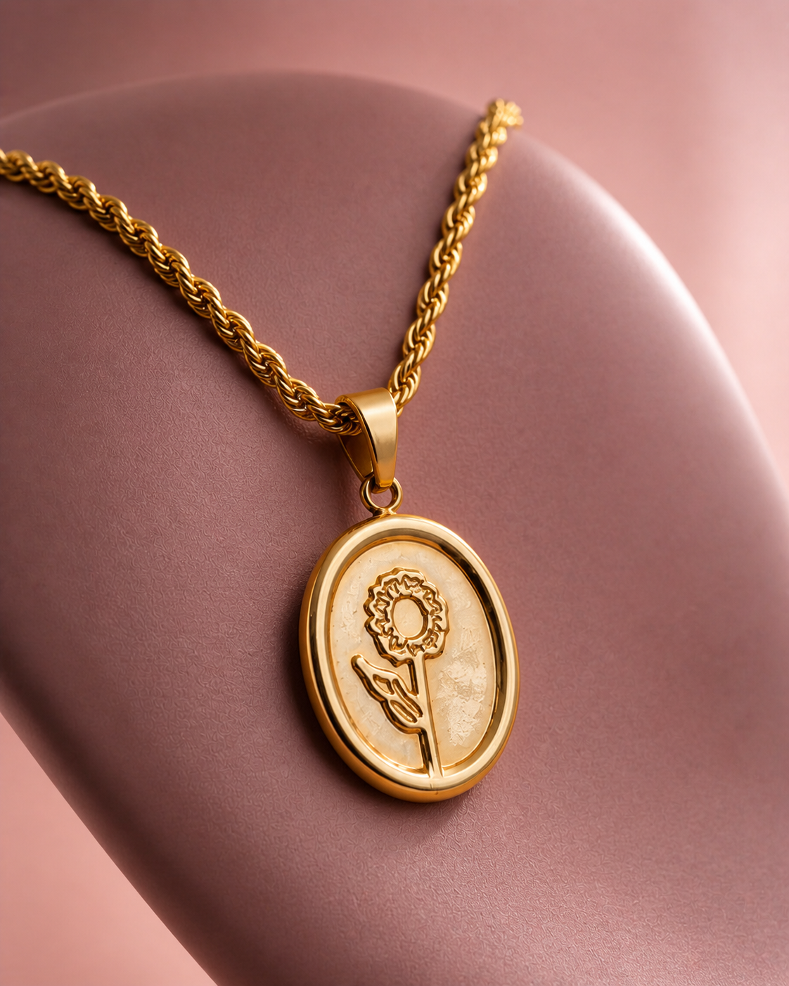 Flower Minimal Pendant