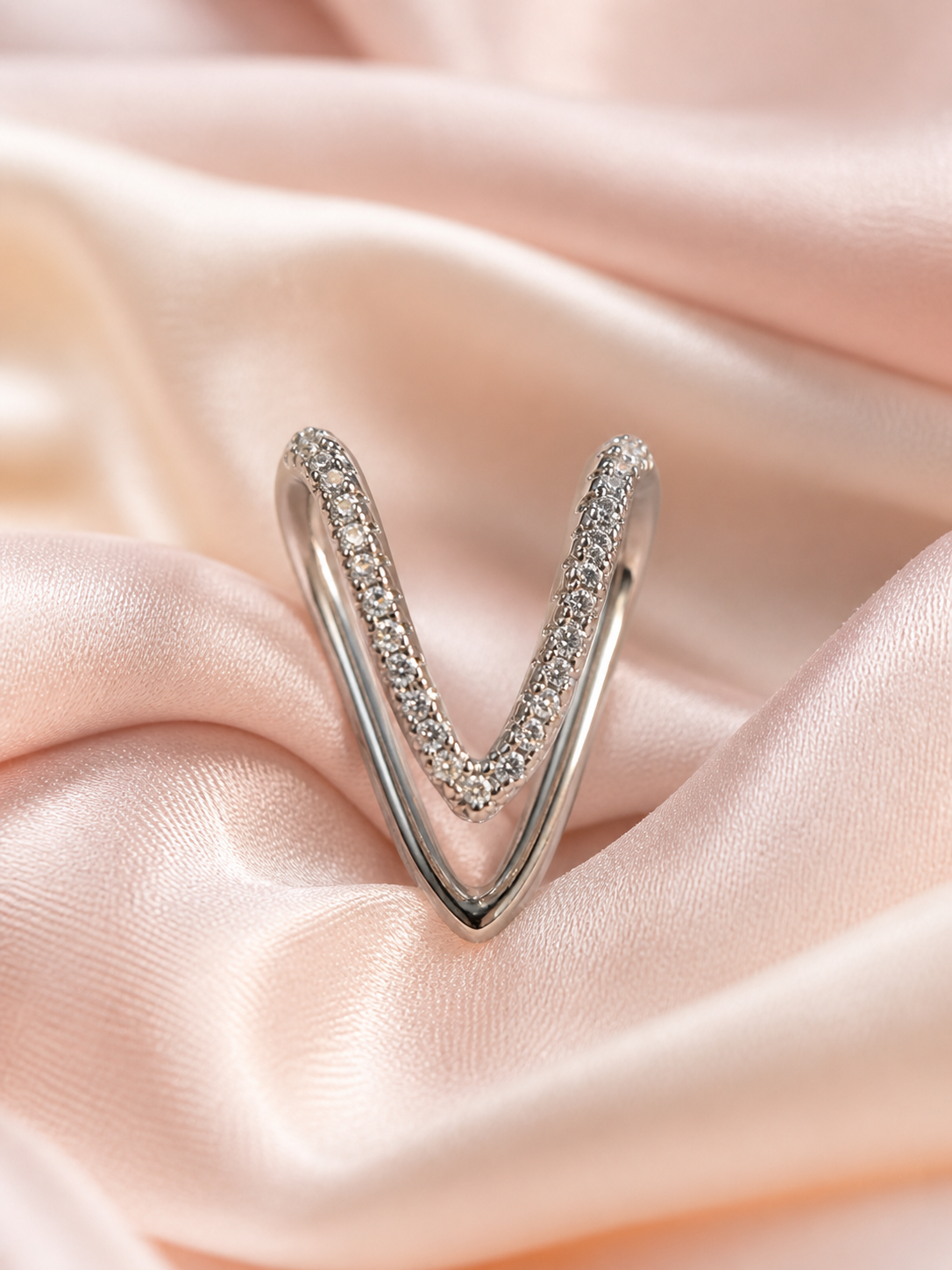 Vanki Demi Fine Ring