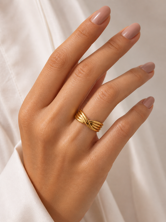 Criss Cross Ring
