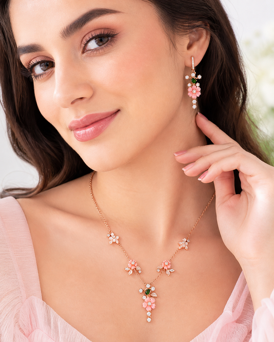 Rosegold Bloom Necklace