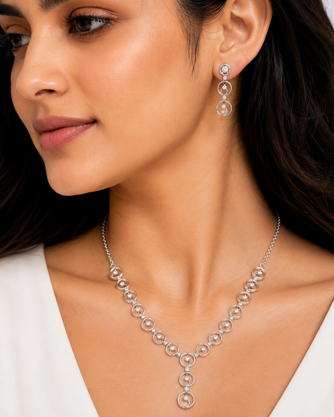 Stylish Circle Necklace