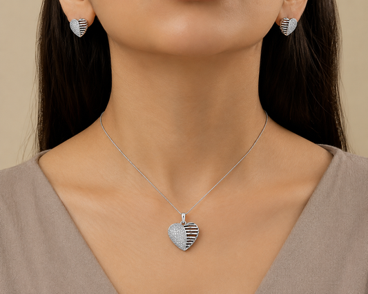 Line Heart Pendant Set