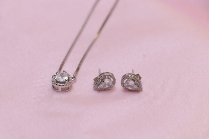 Drop Solitaire Minimal Pendant Set
