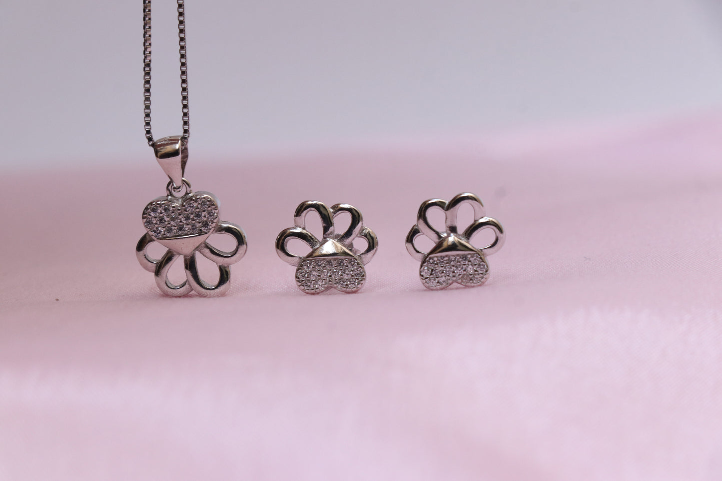 Dog Paw Heart Pendant Set