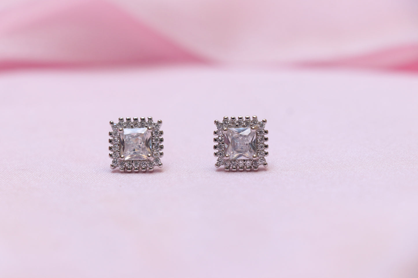 Solitaire Stud