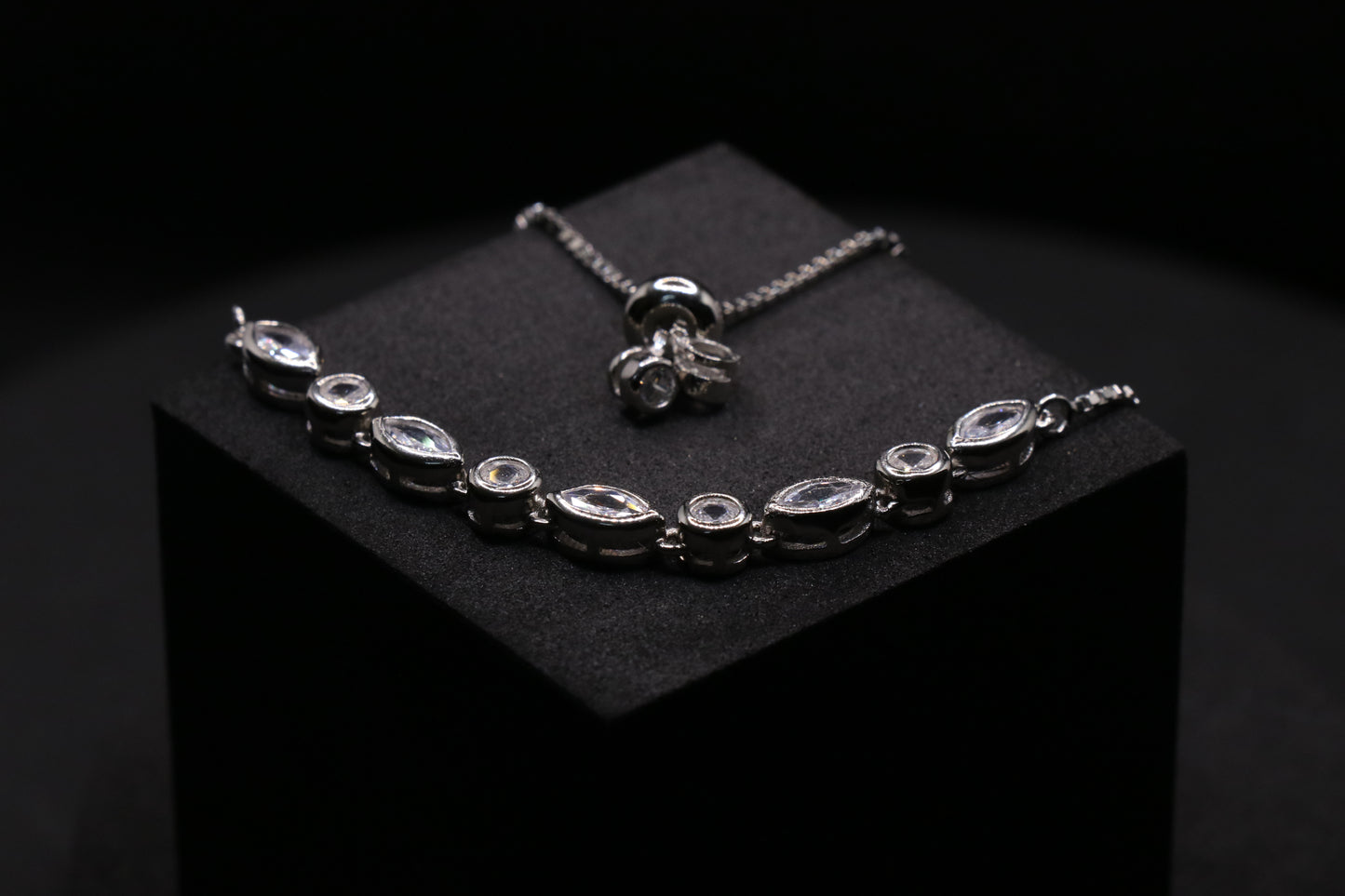 Zircon Silver Chain Bracelet