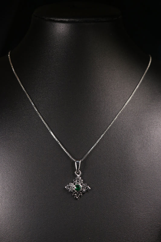 Square leaf Emerald Minimal Pendant