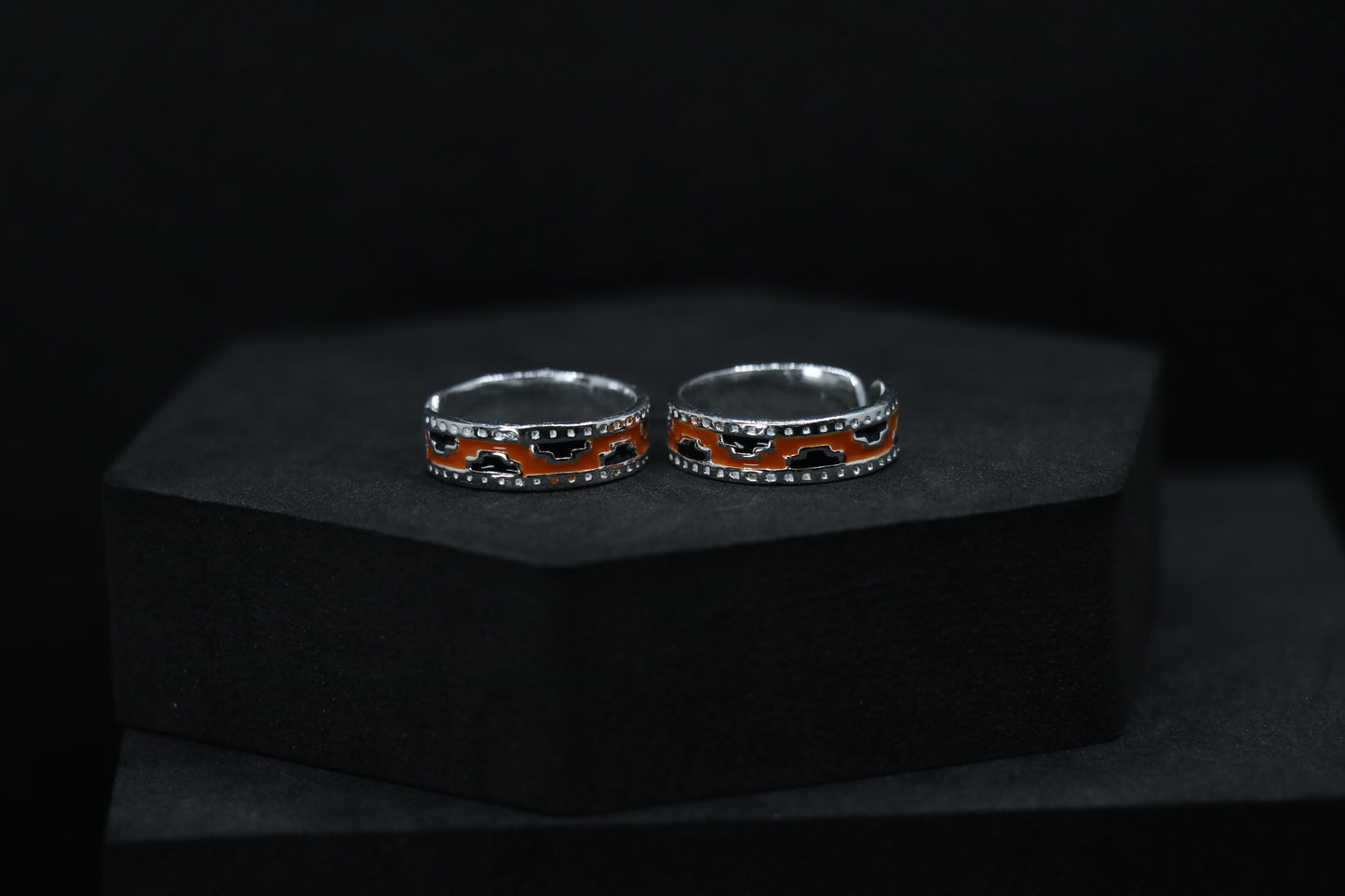 Orange Hue Silver Toe Ring