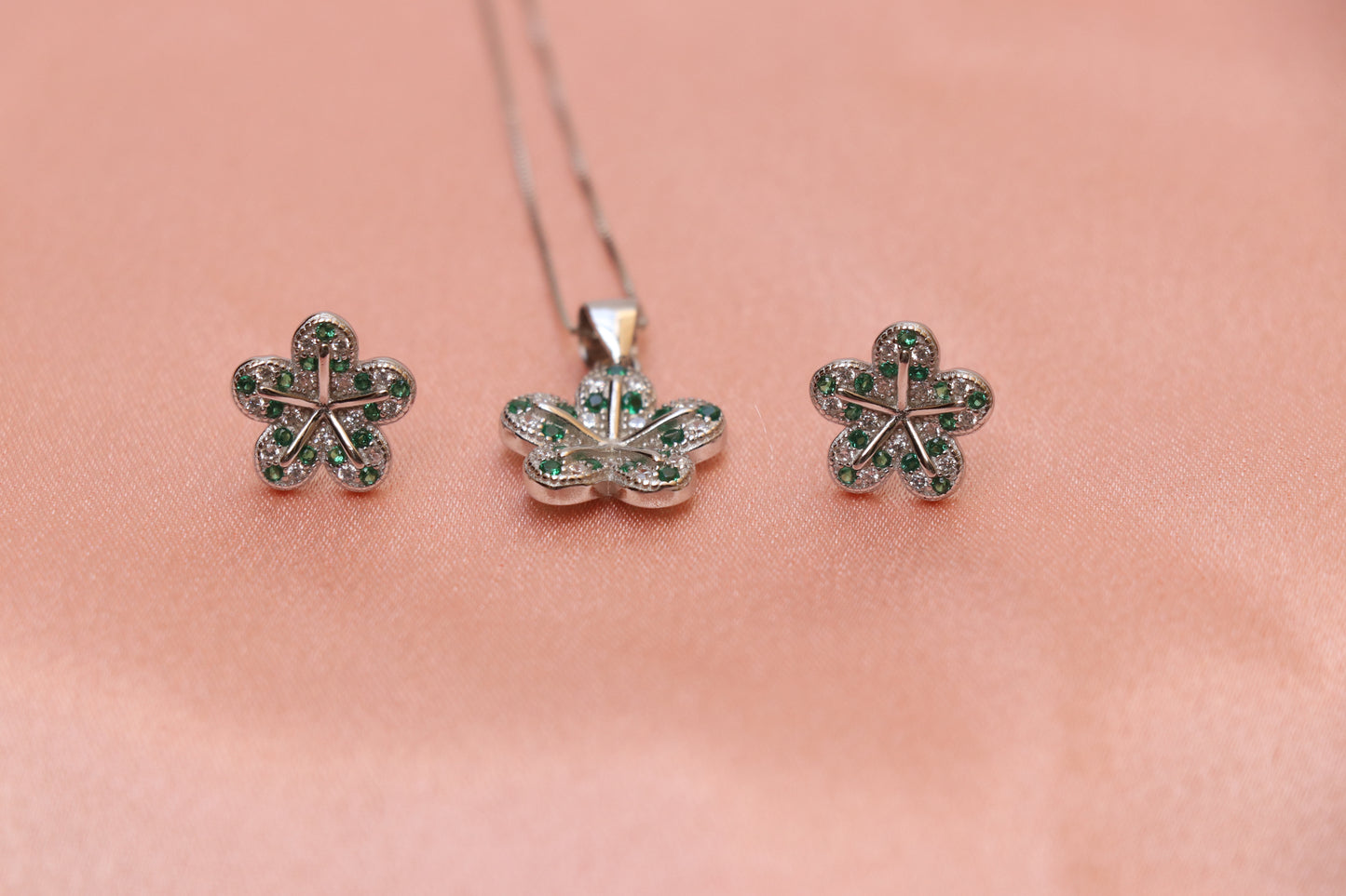 Floral Green Pendant Set