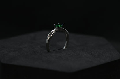 Emerald Silver Ring