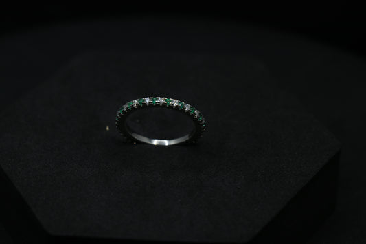 Green And White Gemstone Silver Ring