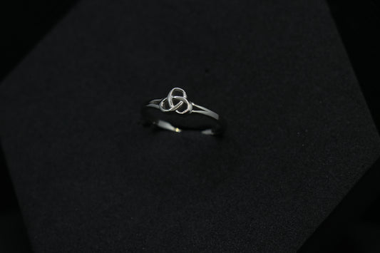 Loop Plain Silver Ring