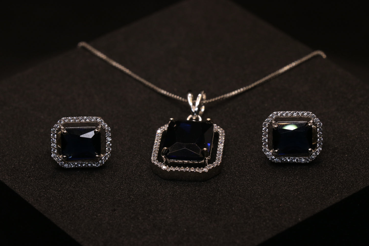 Blue Sapphire Pendant Set