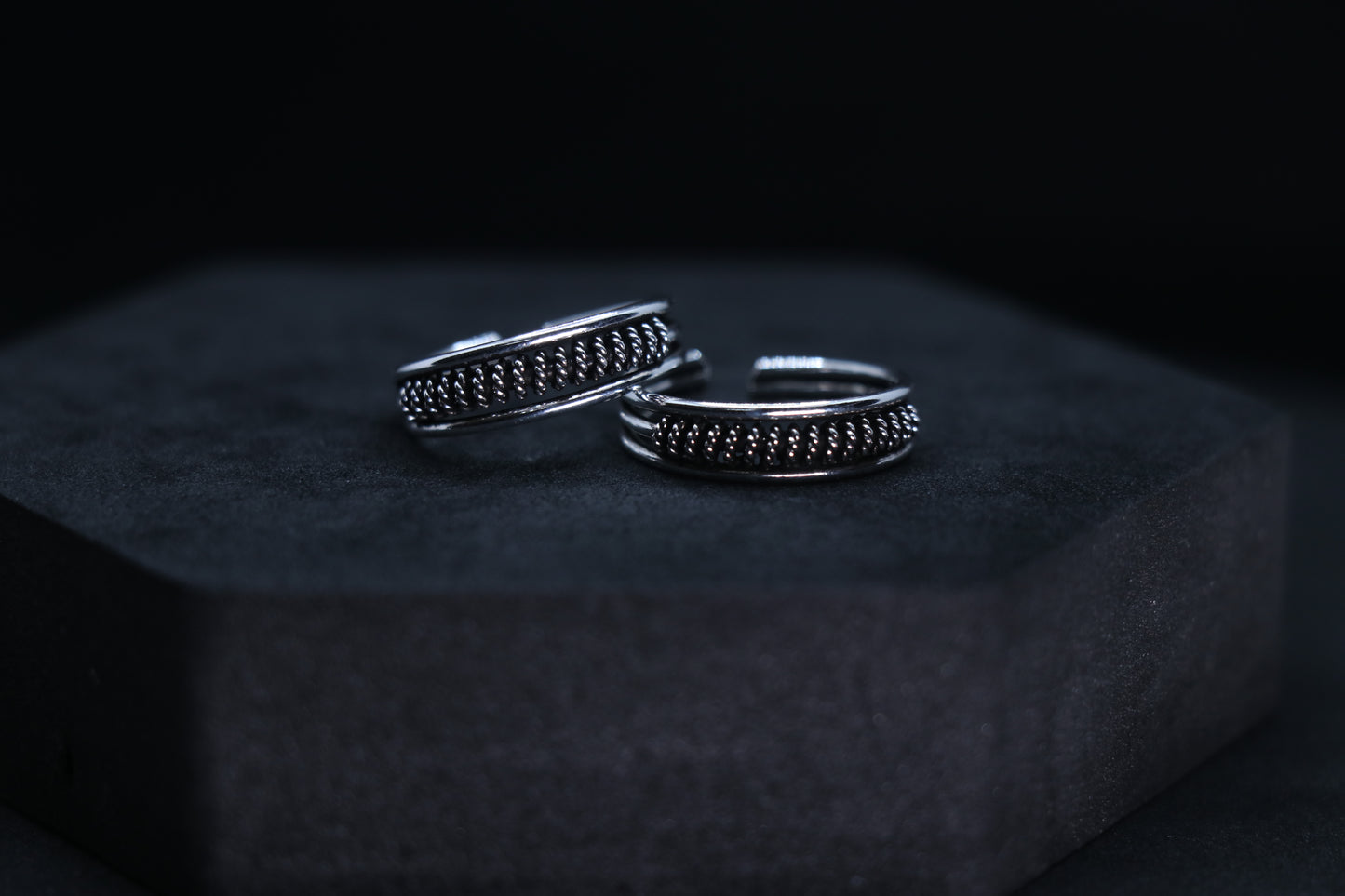 925 Oxidised Silver Intricate Toe Rings