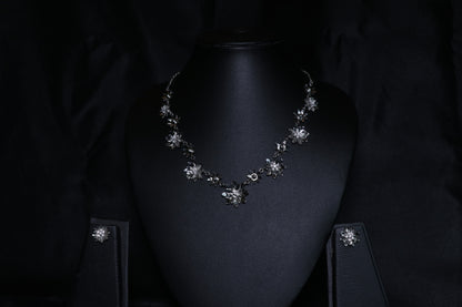 Sparkling Silver Necklace Set