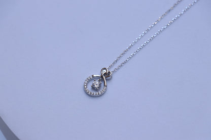 Twisted Solitaire Minimal Pendant