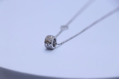 O Silver Minimal Pendant