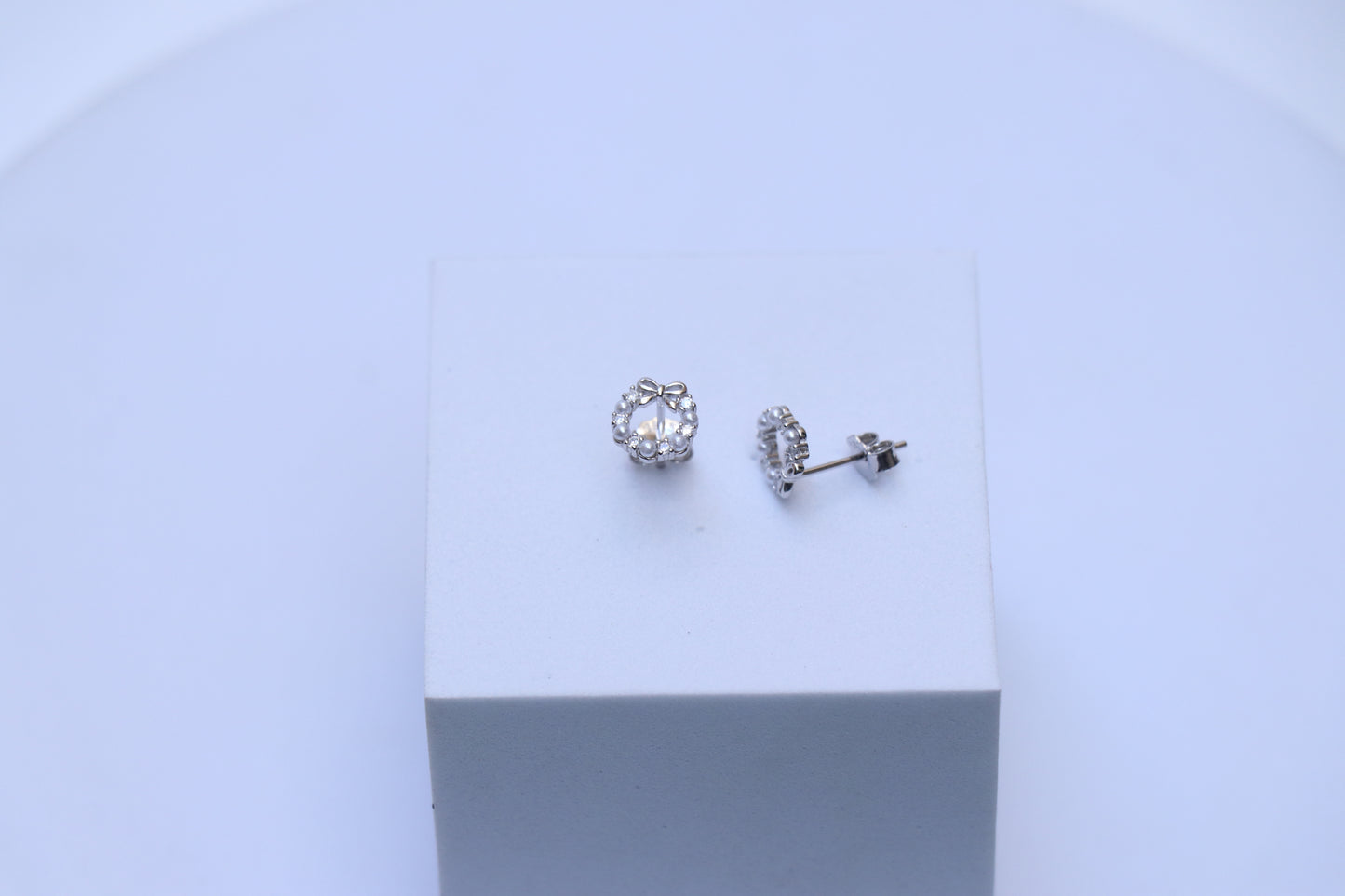 Flora Ribbon Silver Studs