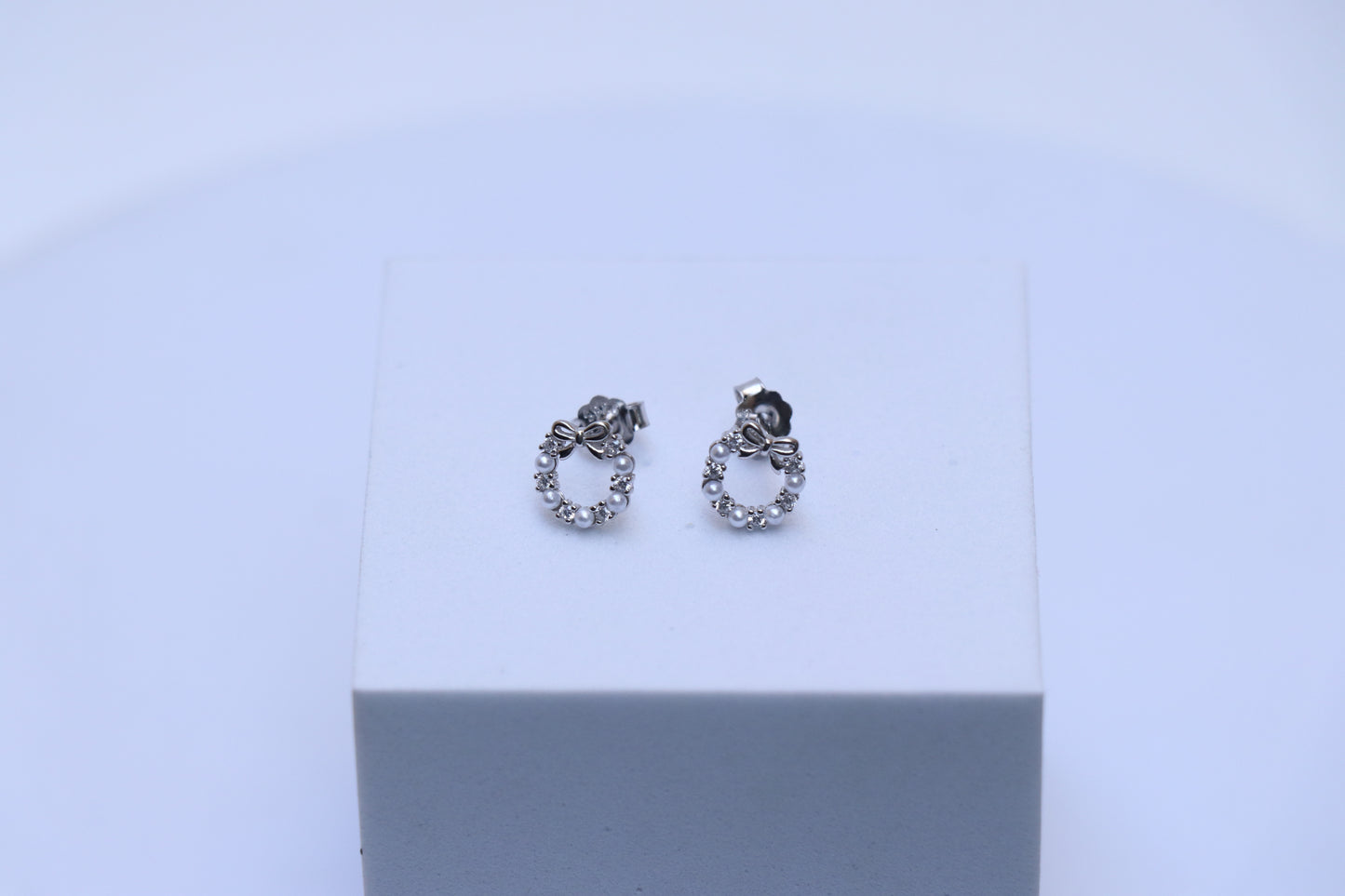 Flora Ribbon Silver Studs