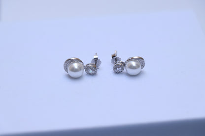 Solitaire Pearl Drop Earrings