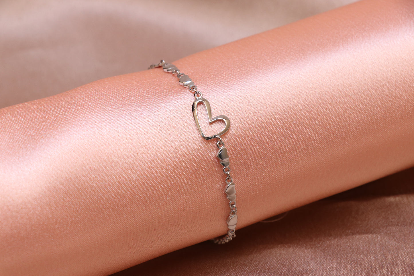 Heart Silver Chain Bracelet