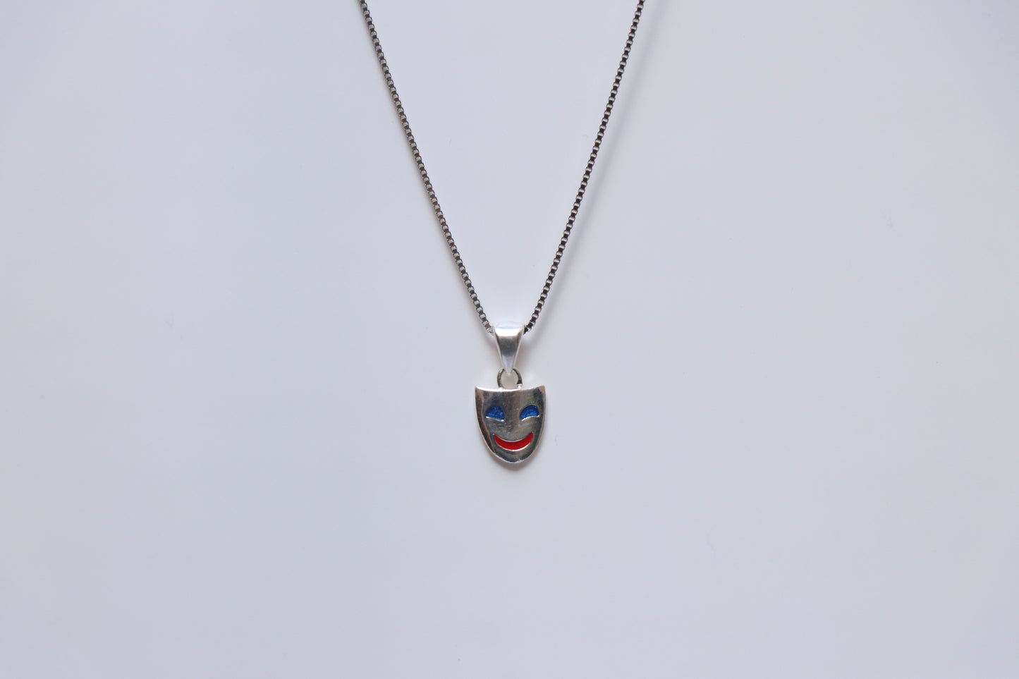 Mask Minimal Pendant