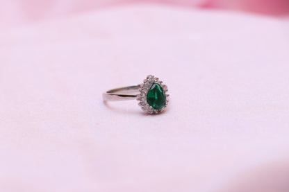 Drop Emerald Silver Ring